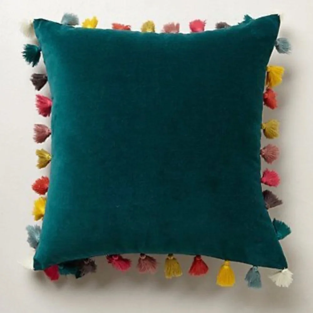Anthropologie Green Velvet Tassel Throw Accent Pillow Down Insert 18 x 18 EUC